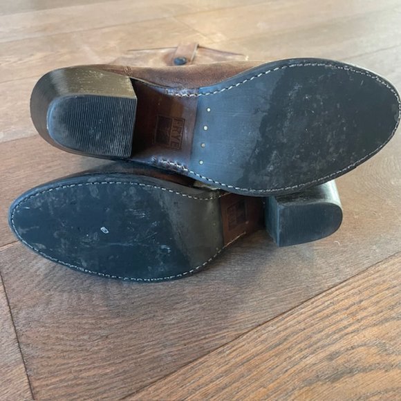 Frye Jackie Button Washed Antique Pull Up Leather Boots | Size 6 | Cognac - Picture 3 of 8